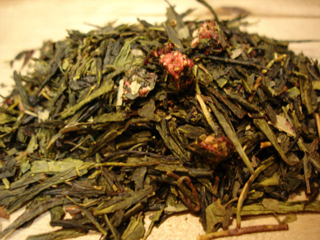 Grüner Tee Erdbeere Sahne